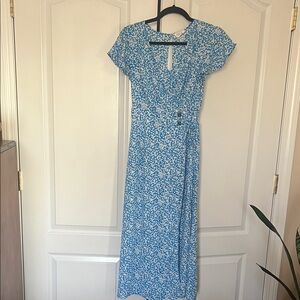Sienna Sky faux wrap dress blue white size S